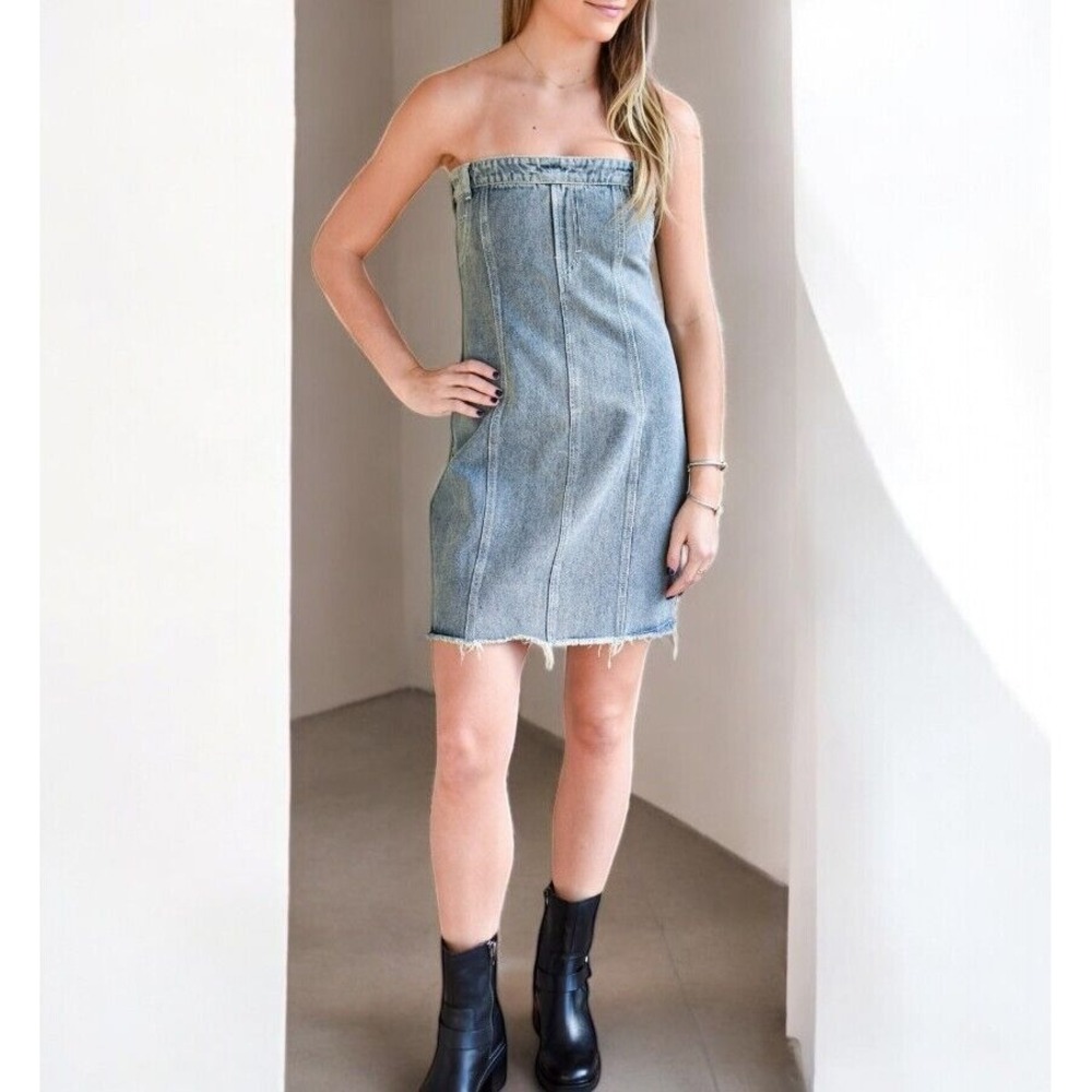 HONOR‎ THE GIFT Denim Tube Mini Dress Size M Light Indigo Gray Sleeveless NWOT